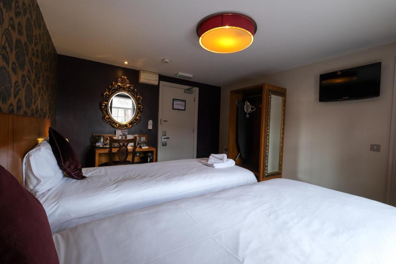 The Unicorn Hotel Wetherspoon Ripon Ngoại thất bức ảnh