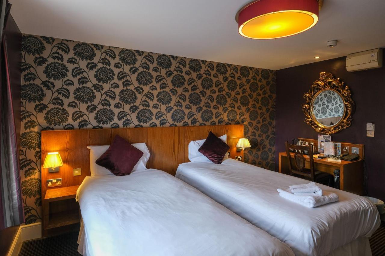 The Unicorn Hotel Wetherspoon Ripon Ngoại thất bức ảnh