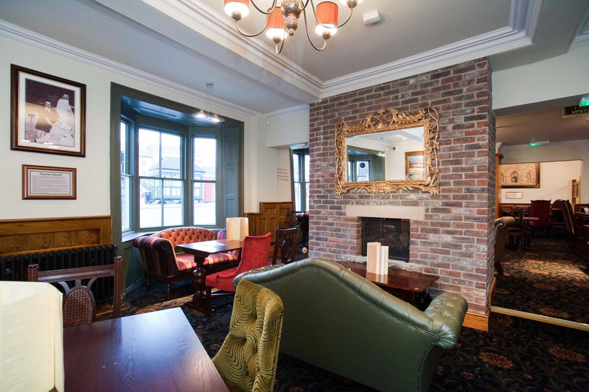 The Unicorn Hotel Wetherspoon Ripon Ngoại thất bức ảnh