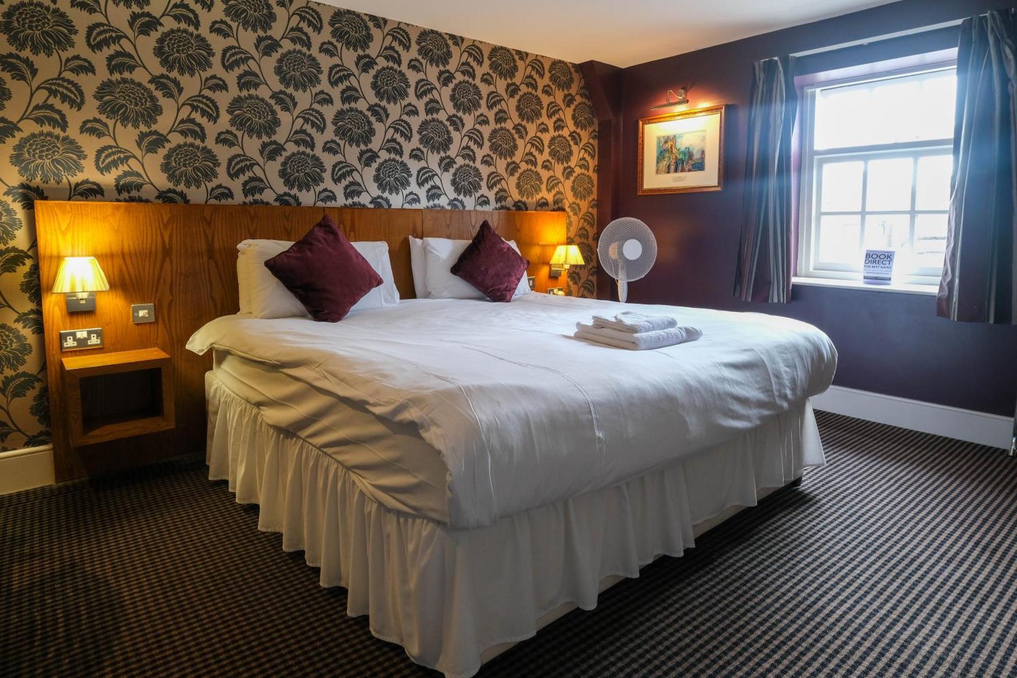 The Unicorn Hotel Wetherspoon Ripon Ngoại thất bức ảnh