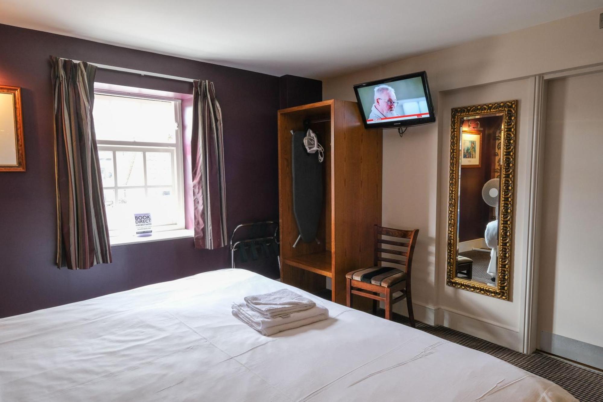 The Unicorn Hotel Wetherspoon Ripon Ngoại thất bức ảnh