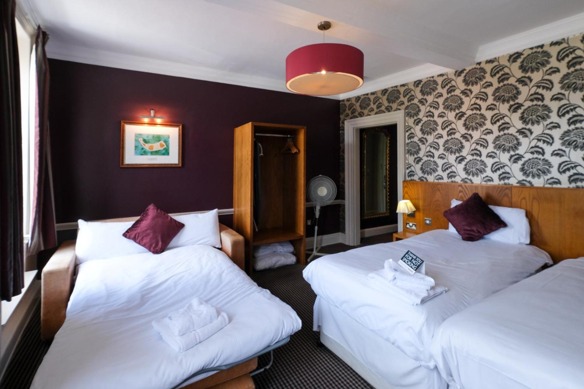 The Unicorn Hotel Wetherspoon Ripon Ngoại thất bức ảnh